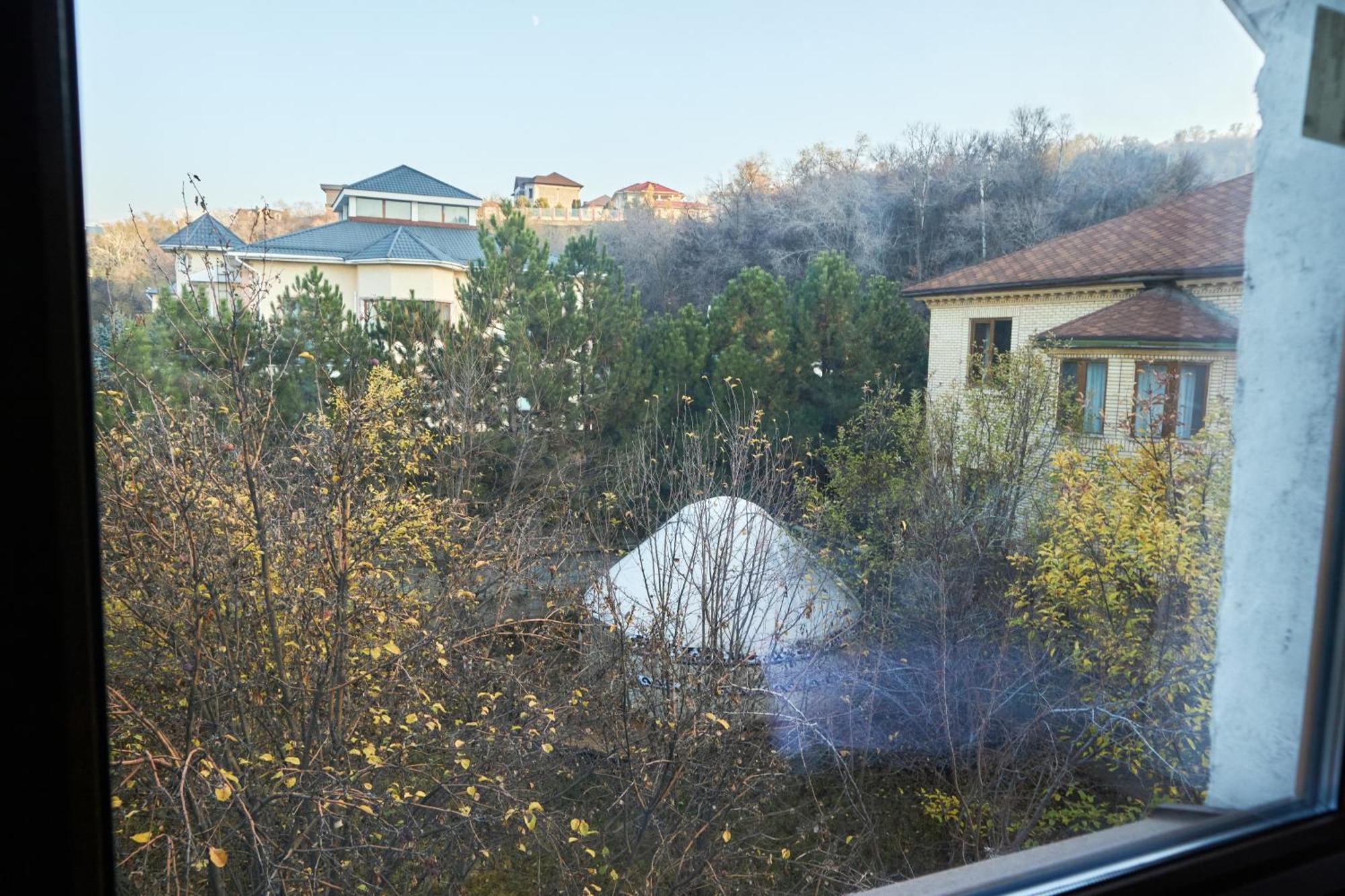 Sweet Vibe Home Алма Ата Екстериор снимка